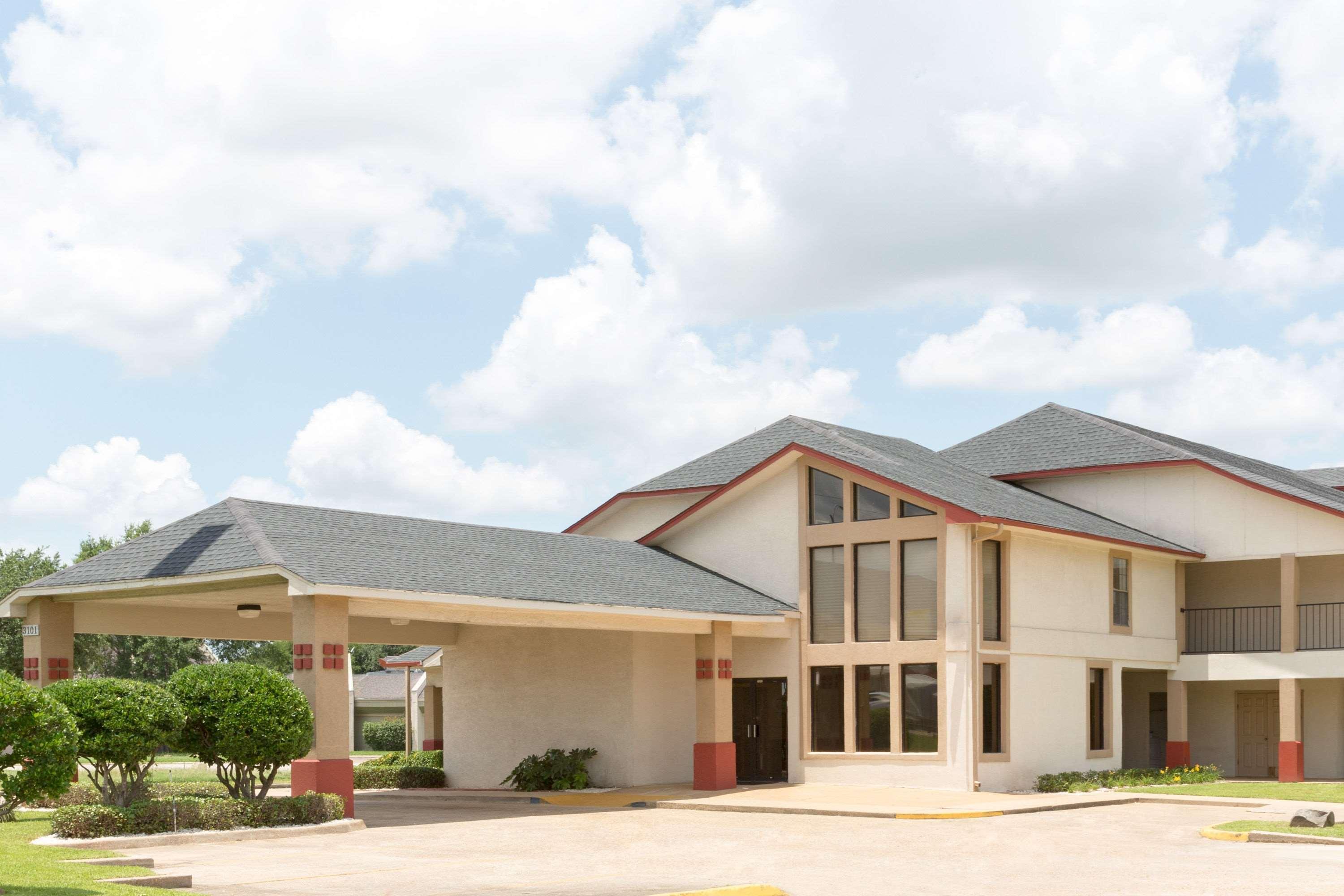 Super 8 By Wyndham Bossier City/Shreveport Area Екстер'єр фото